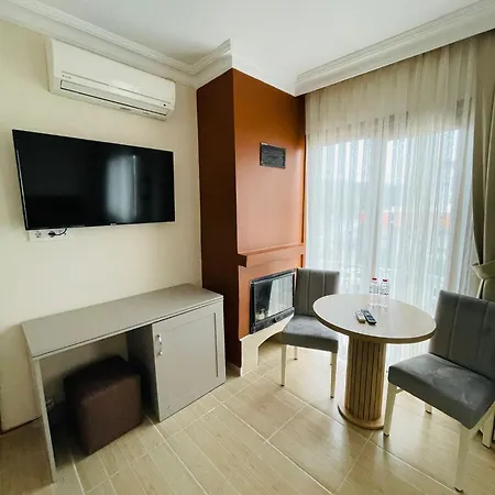 Hotel Manolyam Sile
