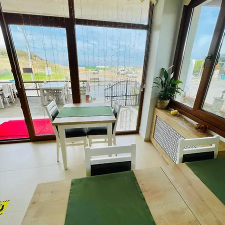 Hotel Manolyam