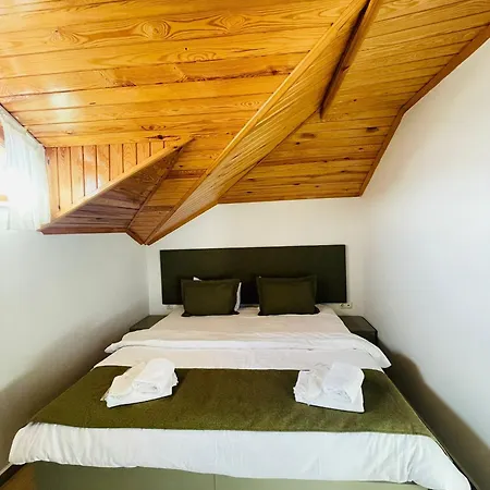 Hotel Manolyam